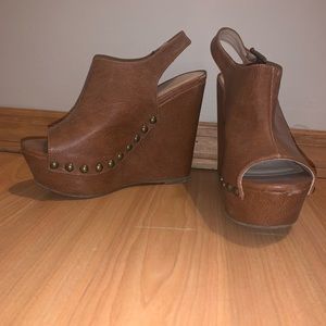 Brown Wedges